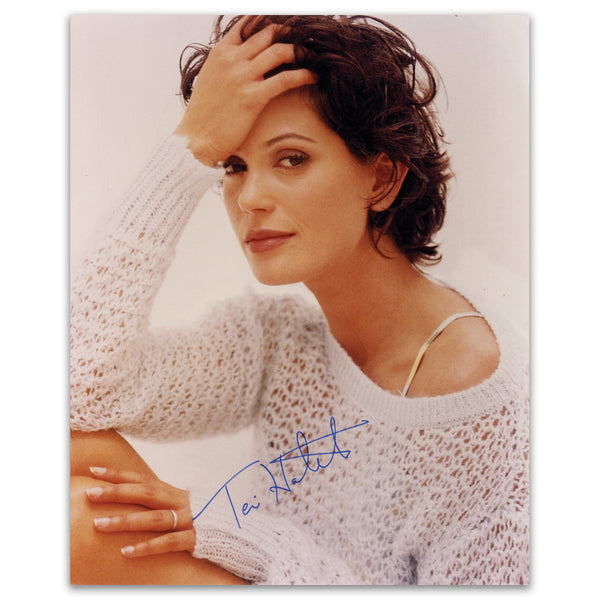 Teri Hatcher Autograph_UFP10156