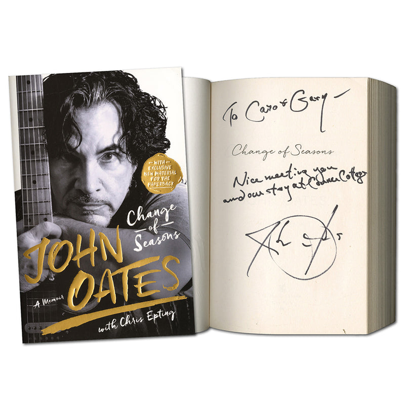 John Oates Signed Book_UFP10245