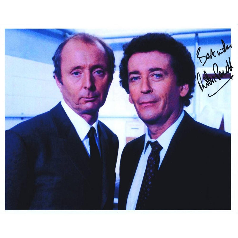 Robert Powell - Autograph - Signed Colour Photograph