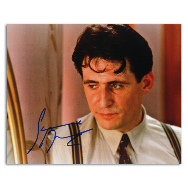 Gabriel Byrne - Autograph - Signed Colour Photograph