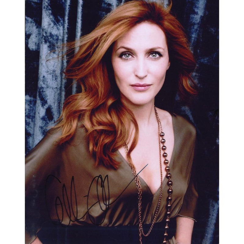 Gillian Anderson - Autograph - Signed Colour Photograph