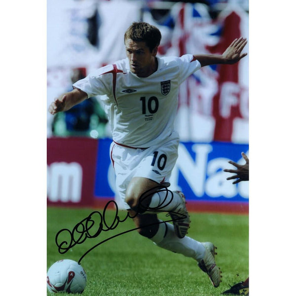 Michael Owen - Autograph - Signed Colour Photograph